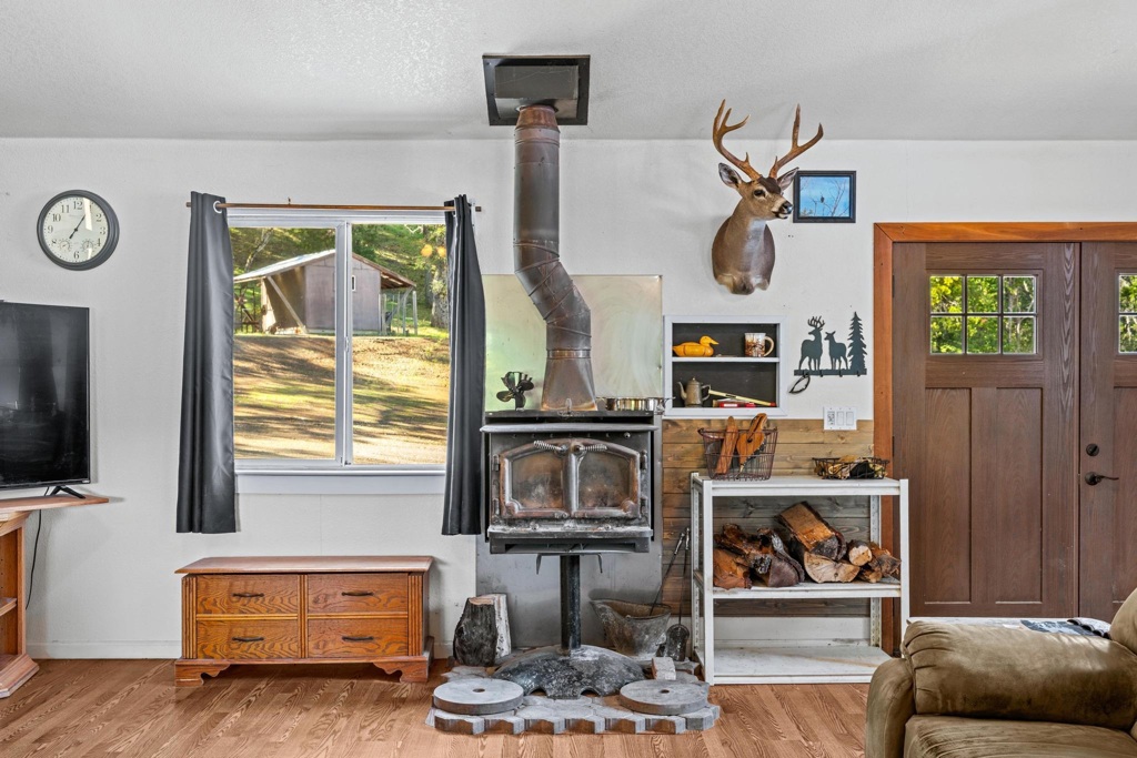 7777 Del Valle Rd Property Photo 15