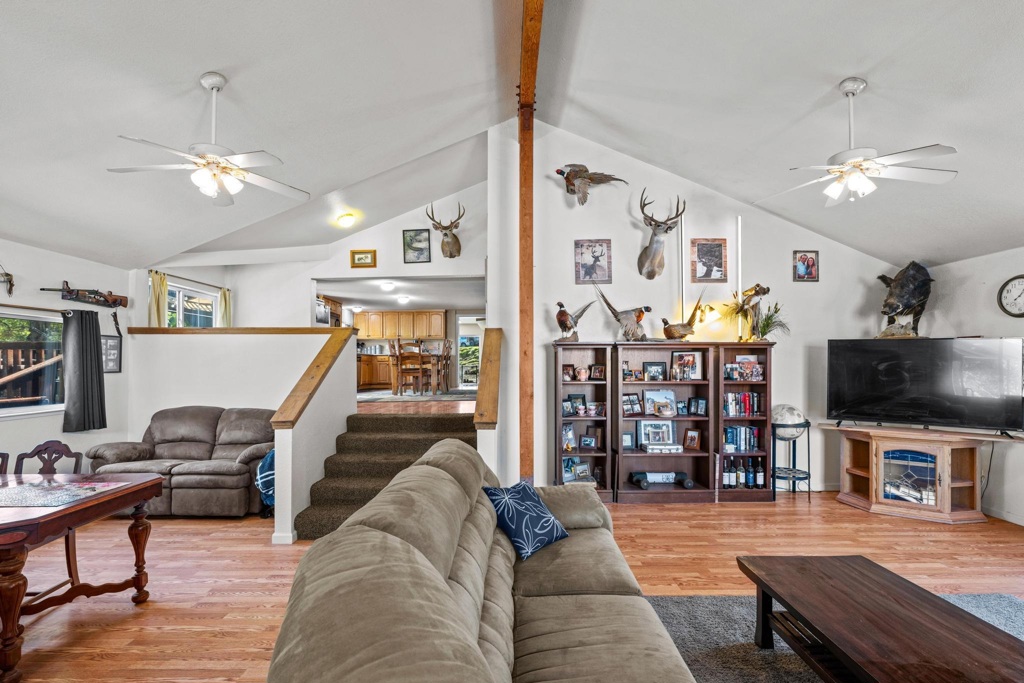 7777 Del Valle Rd Property Photo 19