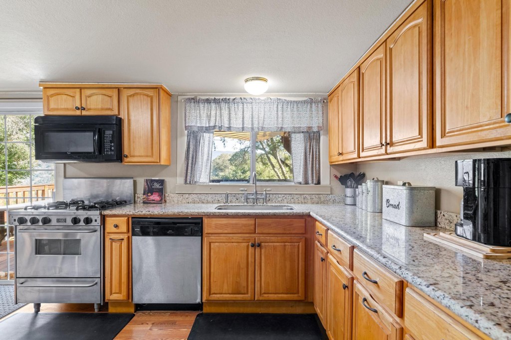 7777 Del Valle Rd Property Photo 23