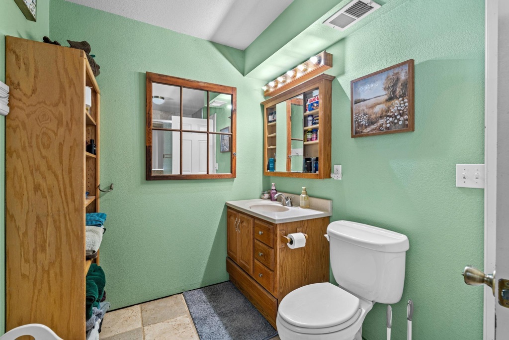 7777 Del Valle Rd Property Photo 31
