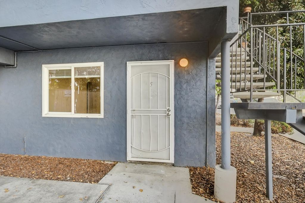 3257 Delaware St Property Photo 5