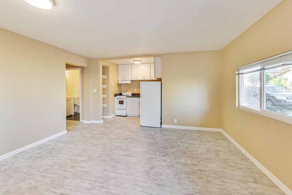 3257 Delaware St Property Photo 10