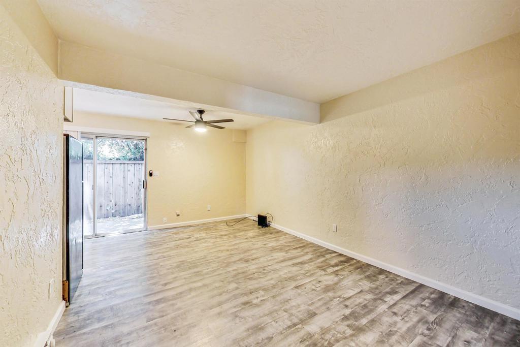 3257 Delaware St Property Photo 23