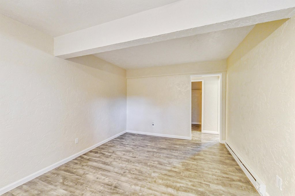 3257 Delaware St Property Photo 25