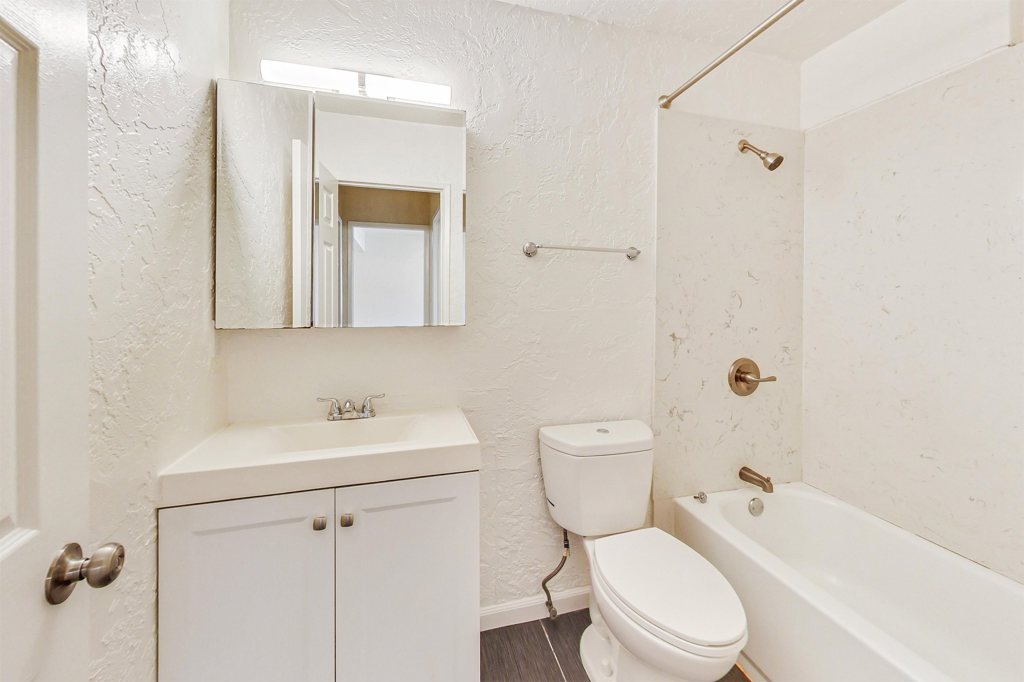 3257 Delaware St Property Photo 32