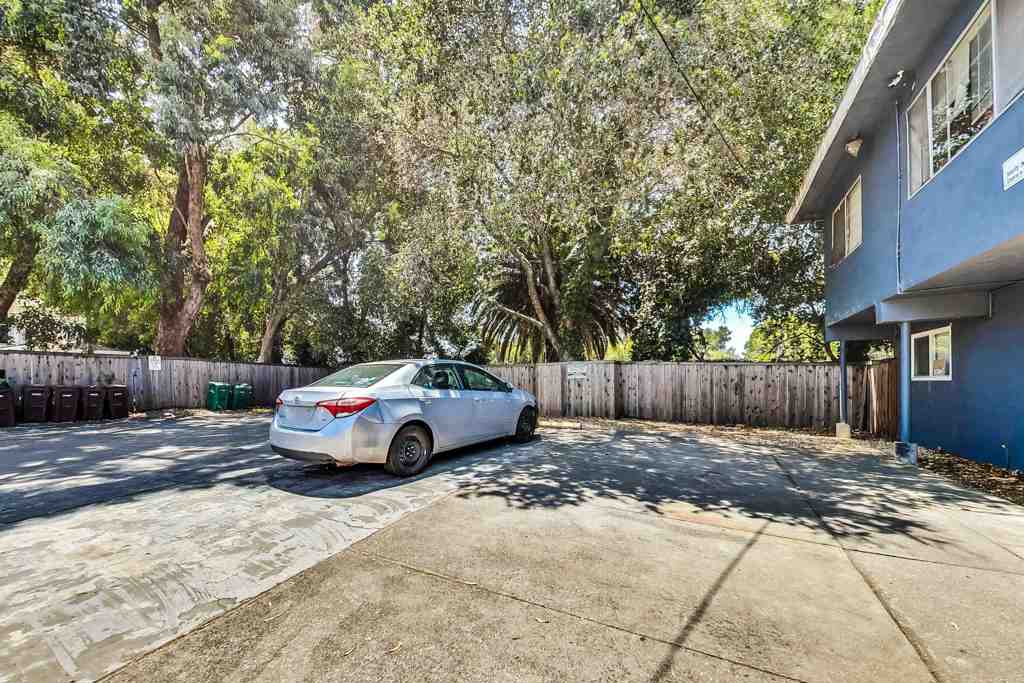 3257 Delaware St Property Photo 39