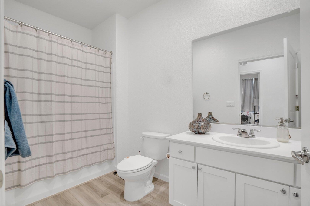 4463 Canada Way Property Photo 20