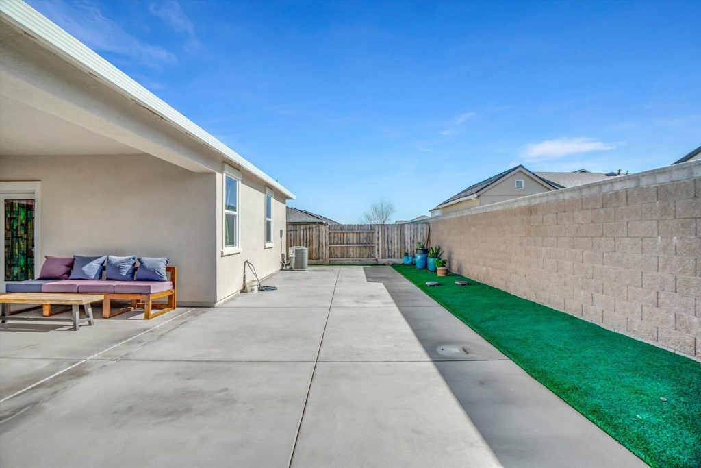 4463 Canada Way Property Photo 26