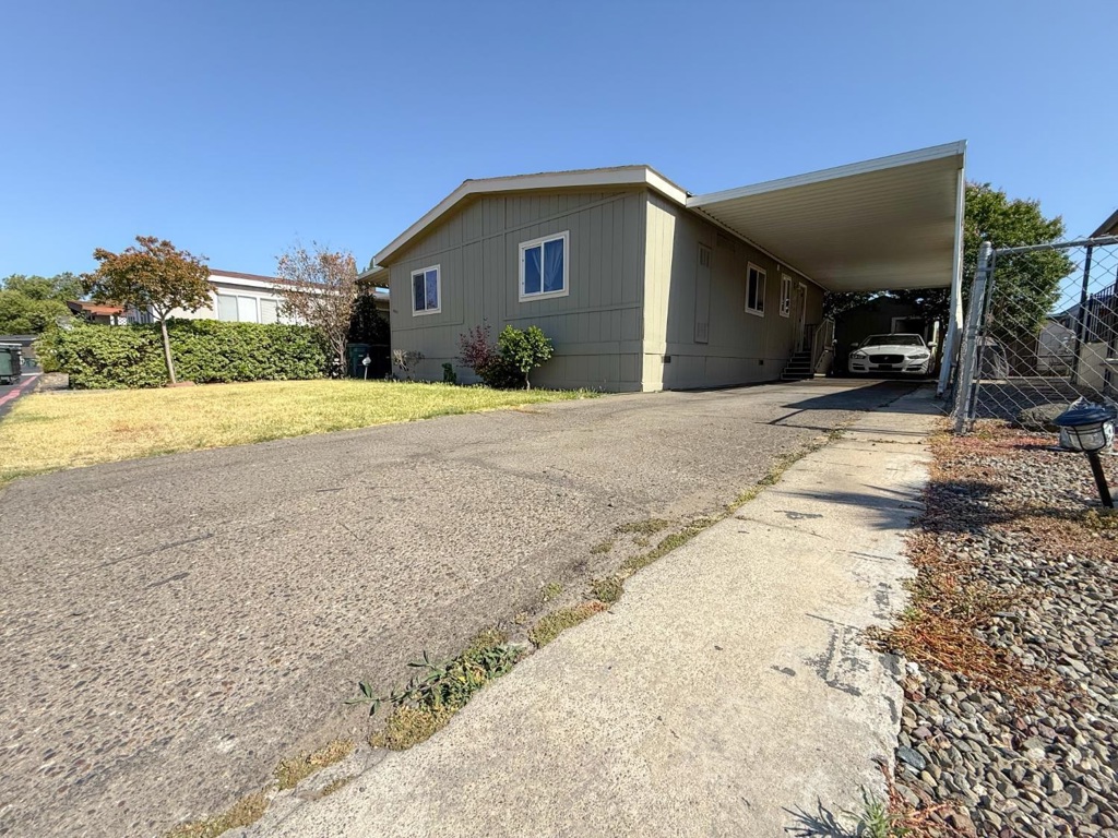 4404 Raiders Way Property Photo 1