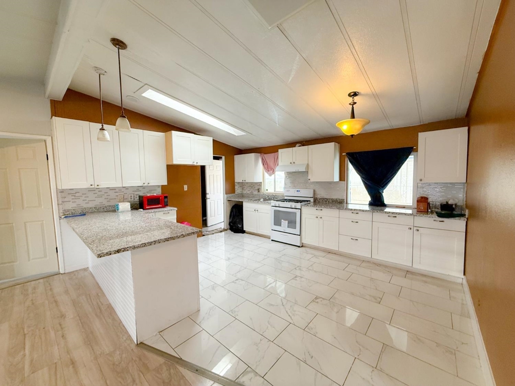 4404 Raiders Way Property Photo 8
