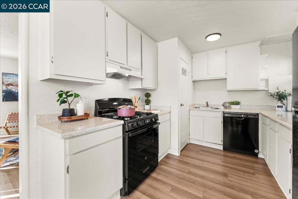 4135 4137 West St Property Photo 10