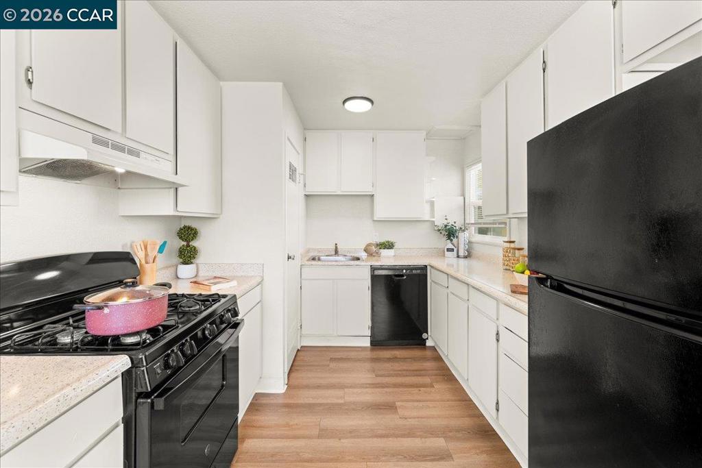 4135 4137 West St Property Photo 11