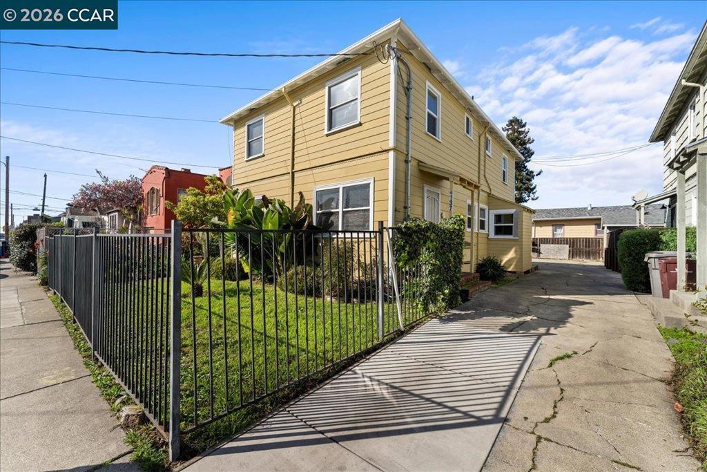 4135 4137 West St Property Photo 30