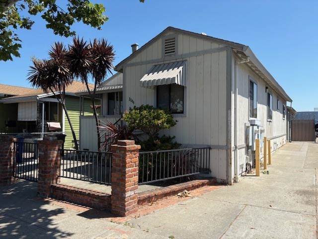 2144 Alvarado St Property Photo 1