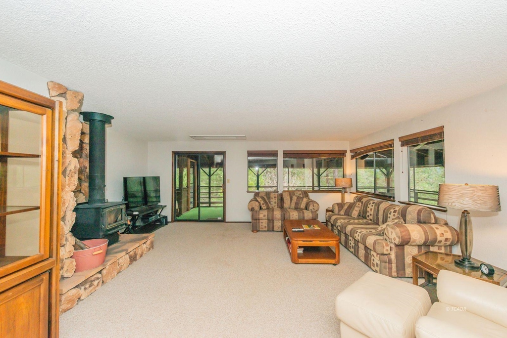 410 Lake Forest Dr. Property Photo 8