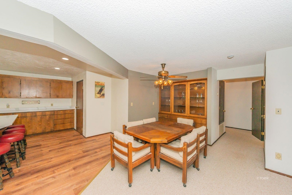 410 Lake Forest Dr. Property Photo 9