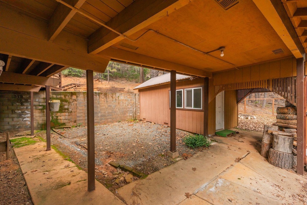 410 Lake Forest Dr. Property Photo 41