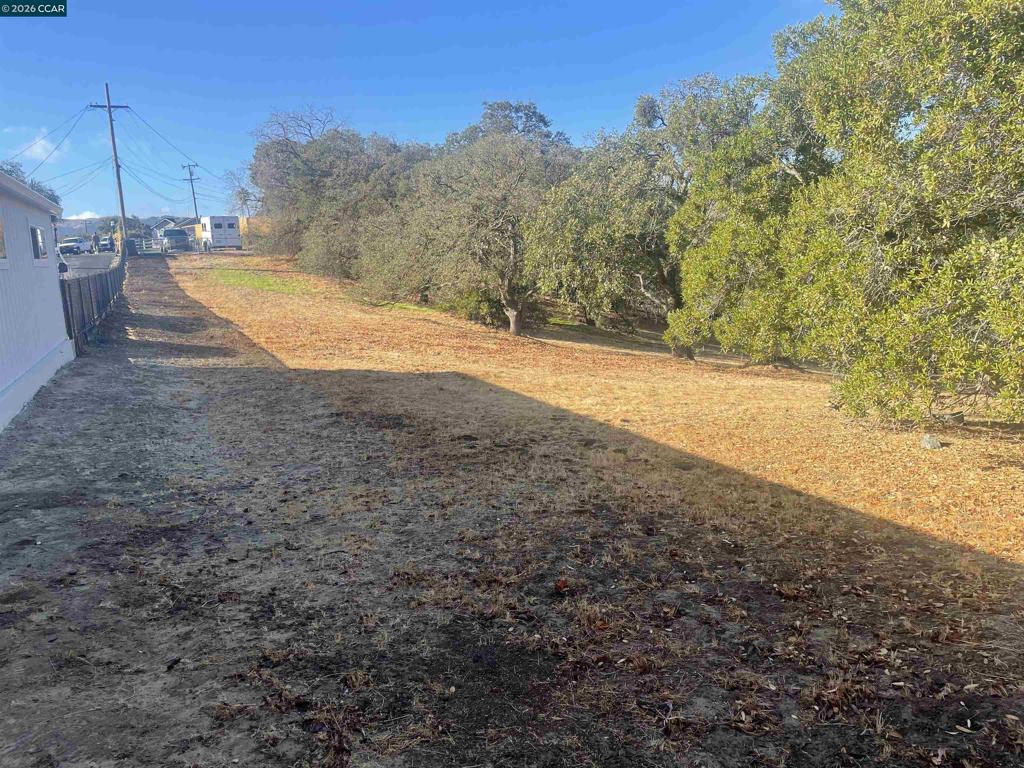 35 Hilltop Rd Property Photo 3