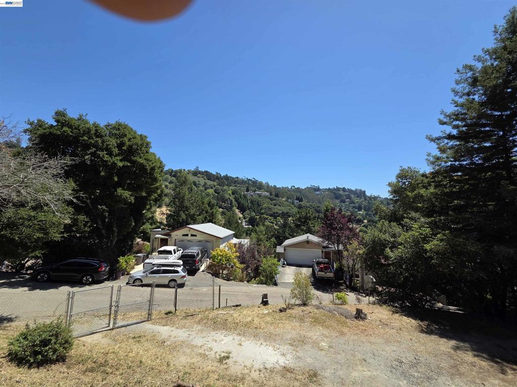 6971 Bristol Drive Property Photo 6