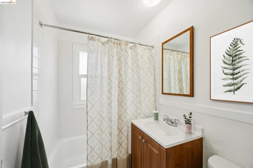 130 Garrard Property Photo 7