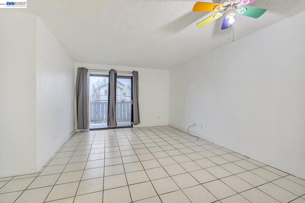29300 Dixon St 207 Property Photo 3