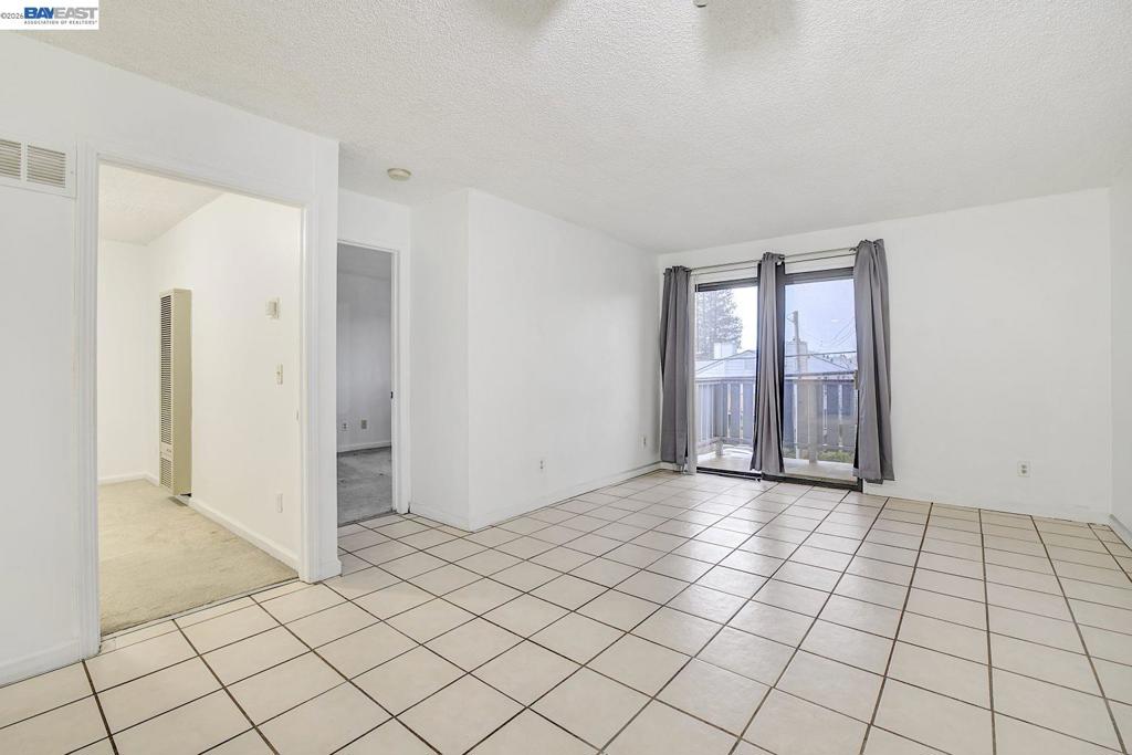 29300 Dixon St 207 Property Photo 4