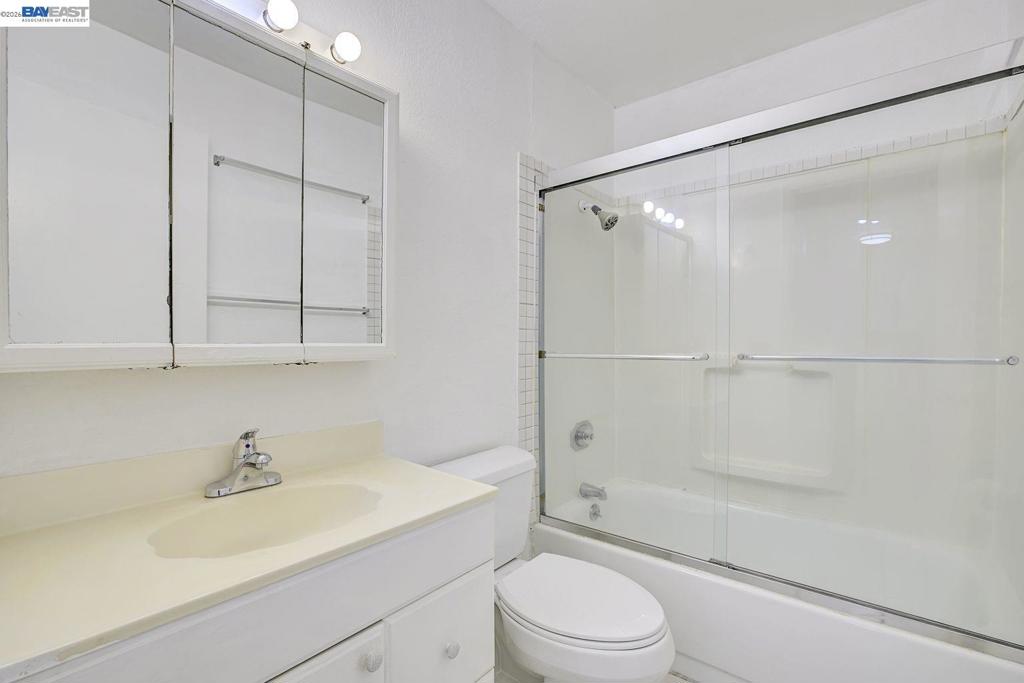 29300 Dixon St 207 Property Photo 16