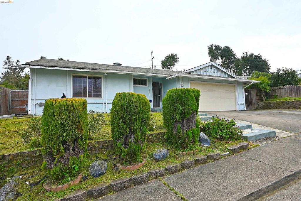 159 Coleridge Dr Property Photo 3