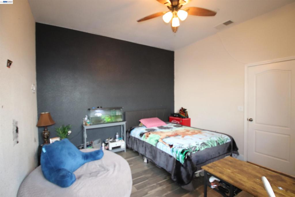 2511 S Laurel Property Photo 19