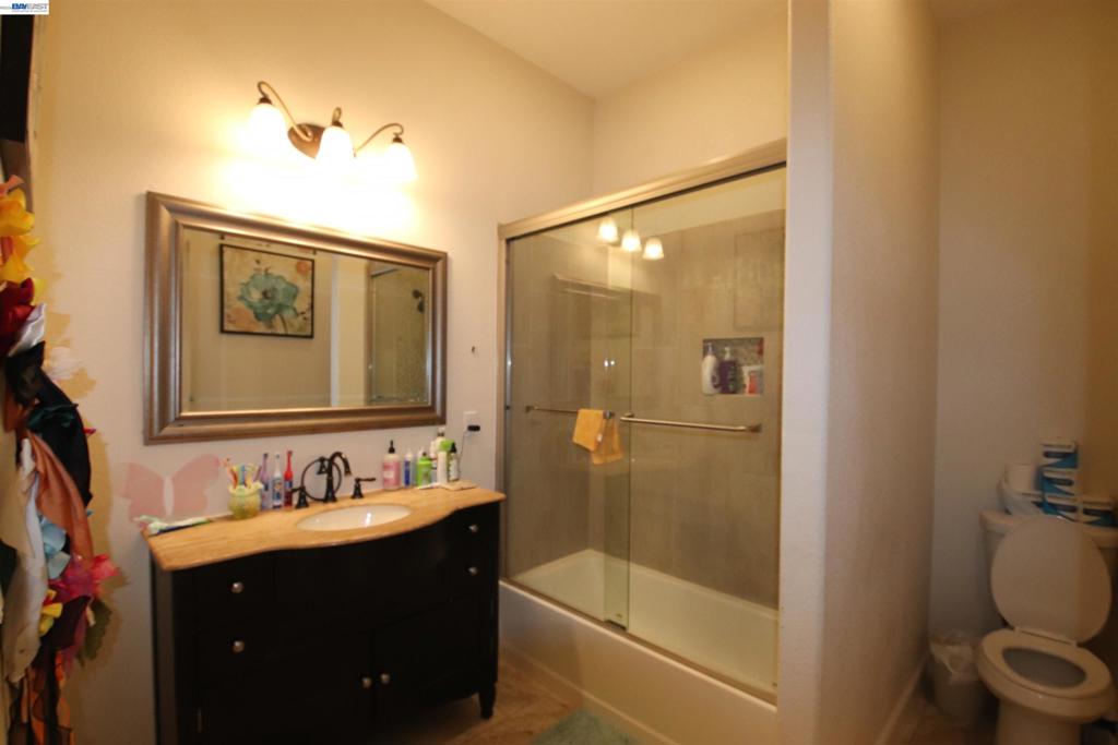 2511 S Laurel Property Photo 20