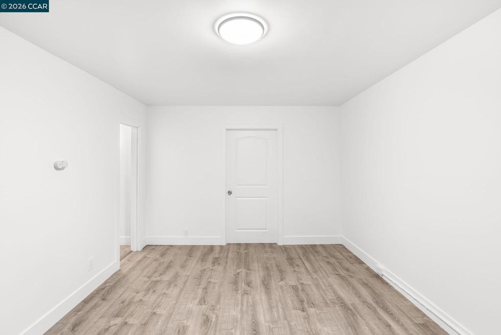 2220 S Crest Ave Property Photo 4
