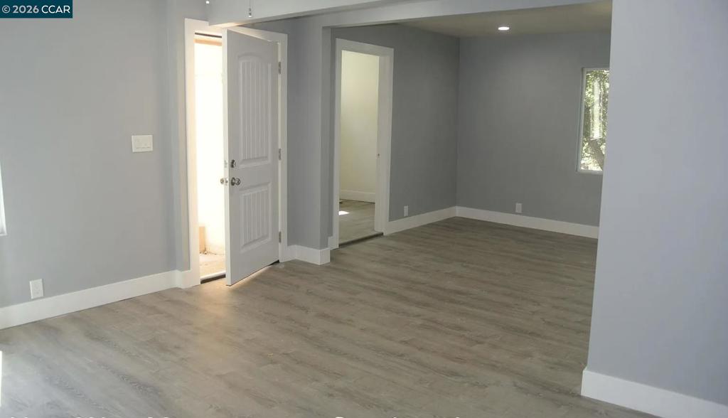 2220 S Crest Ave Property Photo 16