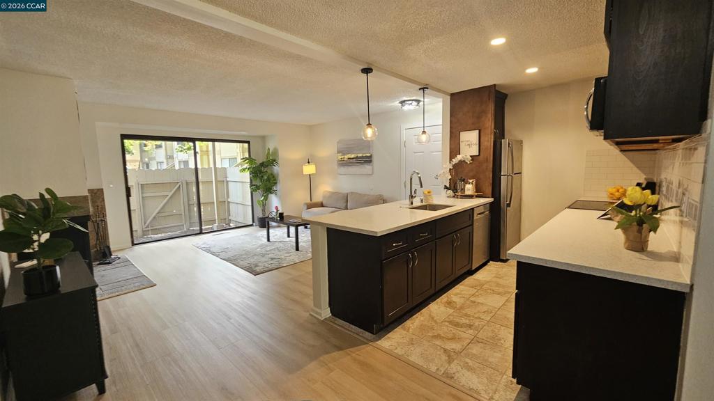 3764 Via Verdi Property Photo 2