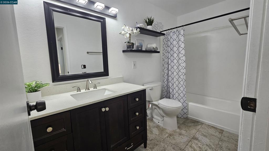 3764 Via Verdi Property Photo 4