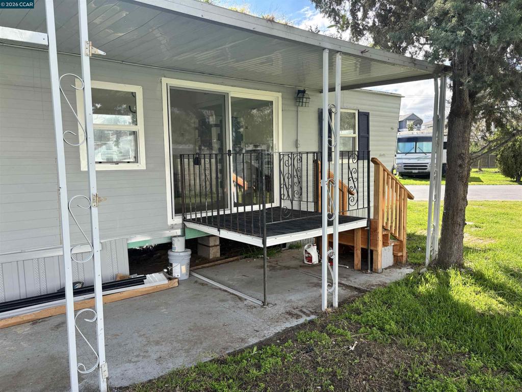 3505 Gateway Rd, 13m Property Photo 16