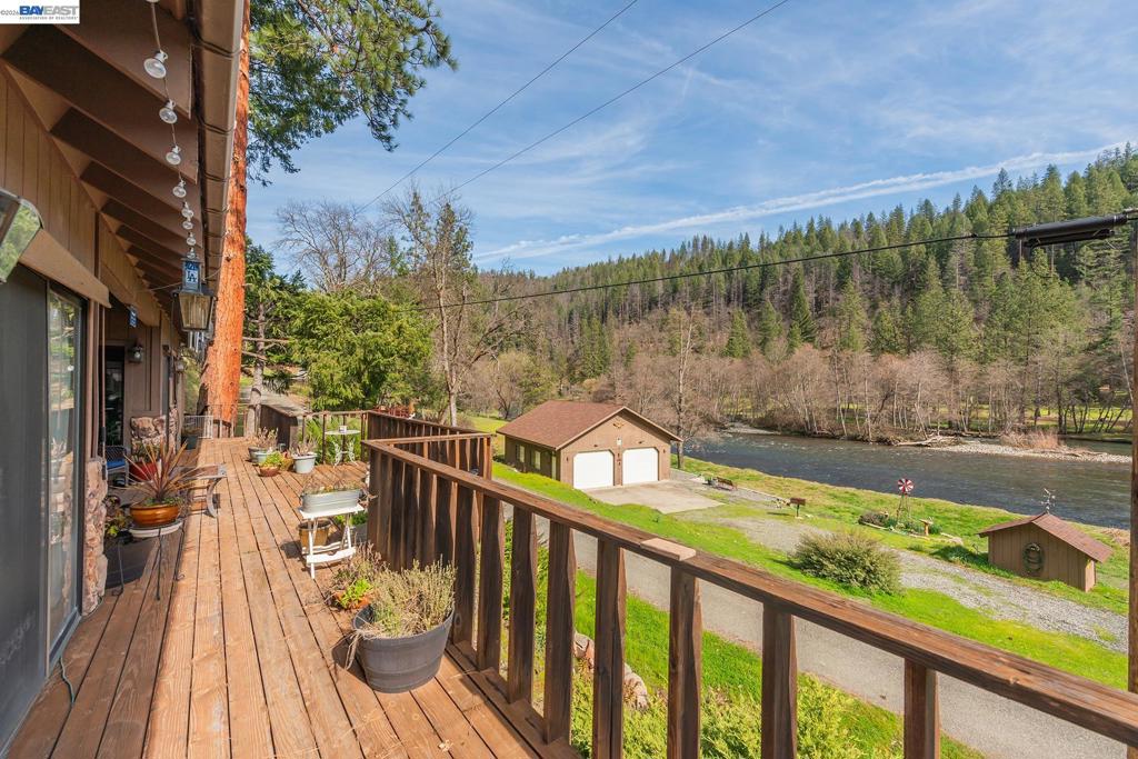 2393 Poker Bar Rd Property Photo 6