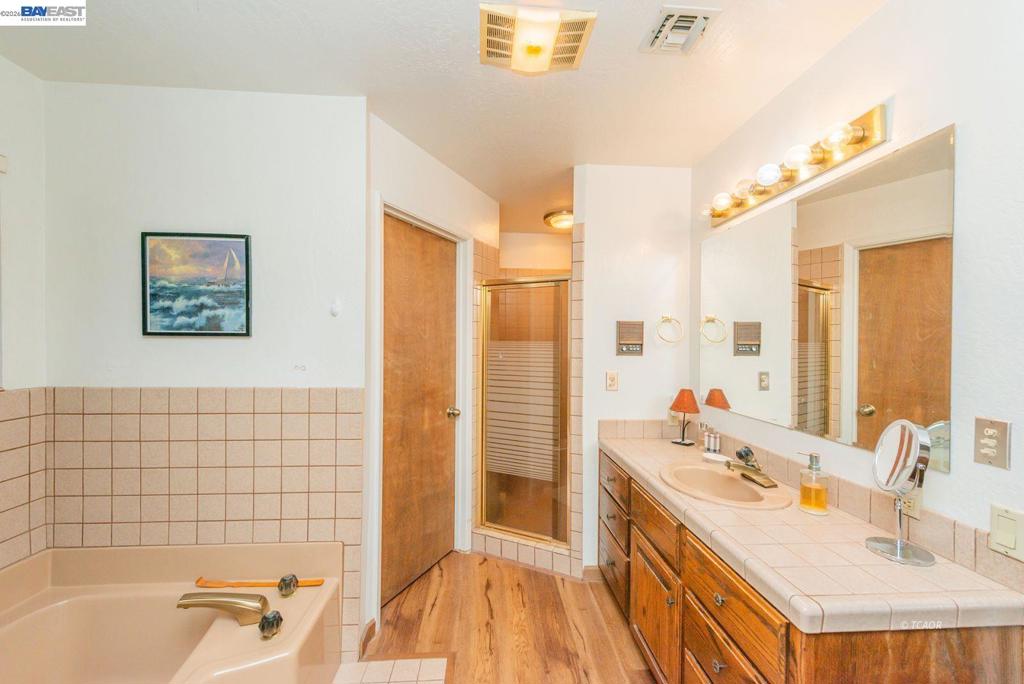 2393 Poker Bar Rd Property Photo 20