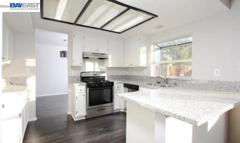 2310 Lightcap St Property Photo 4