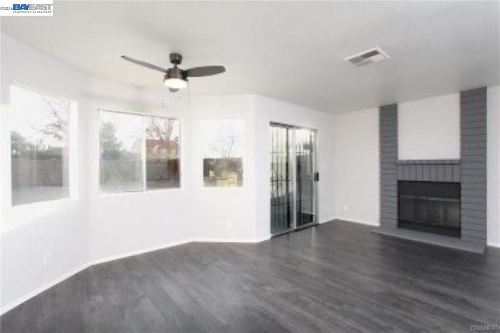 2310 Lightcap St Property Photo 15