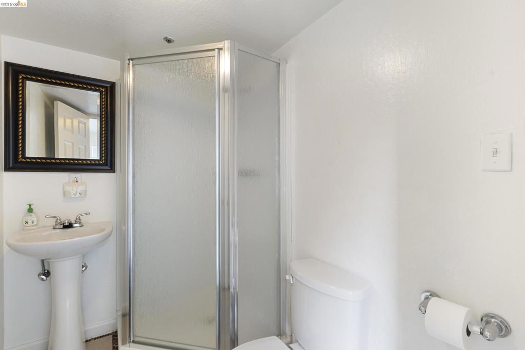 2745 Butters Drive Property Photo 15
