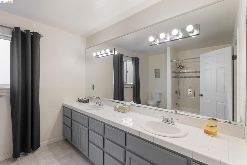 2745 Butters Drive Property Photo 25