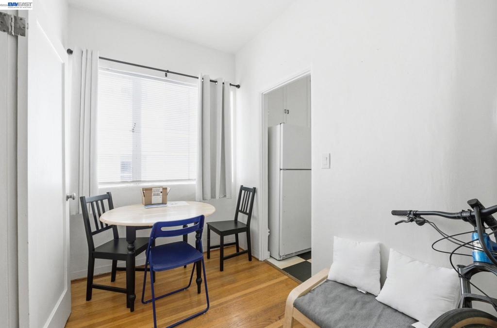 1682 Oxford St Property Photo 22