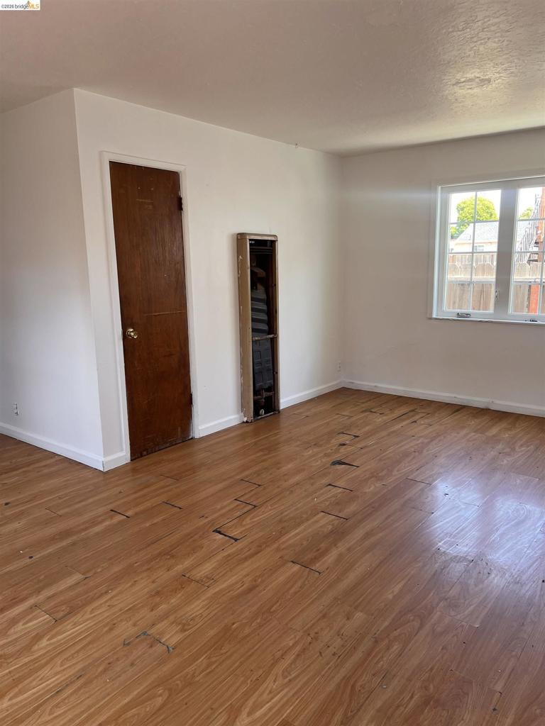 6230 Hayes St Property Photo 9