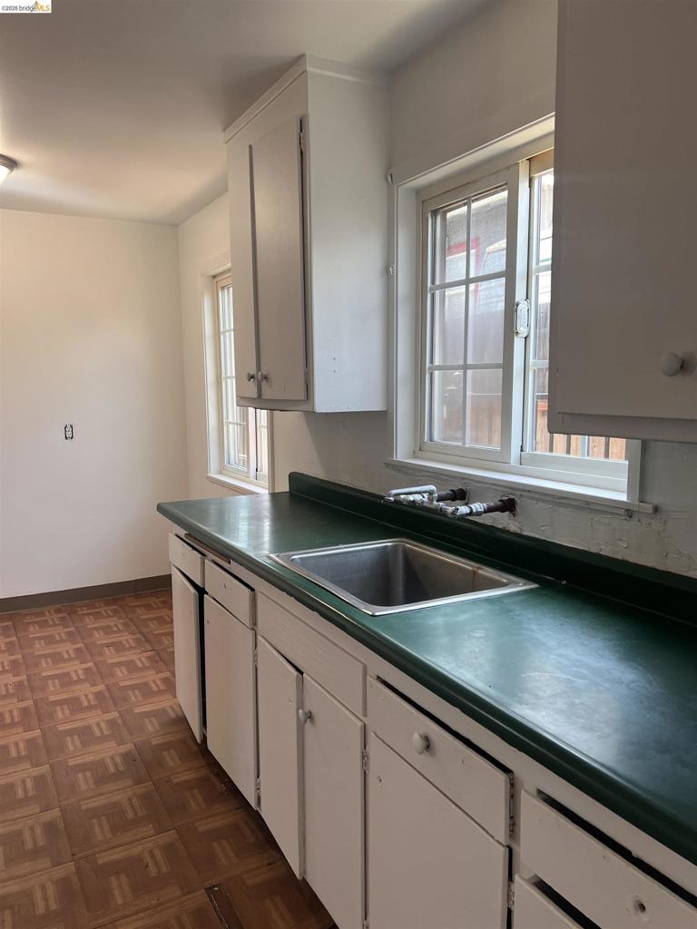 6230 Hayes St Property Photo 16