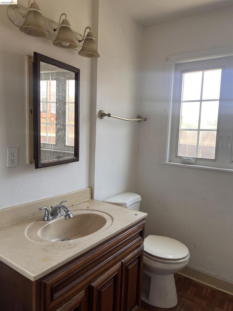 6230 Hayes St Property Photo 21