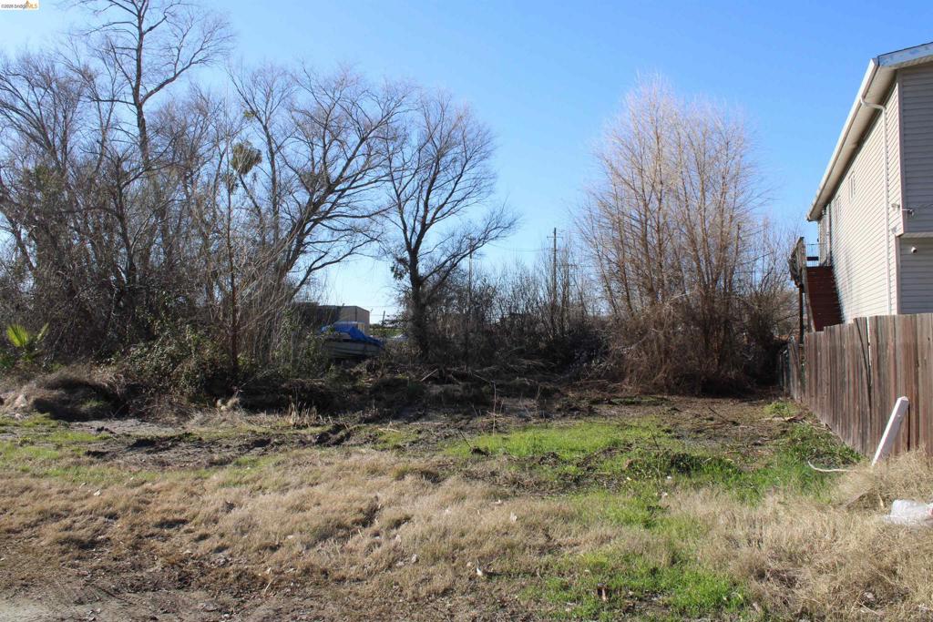 408 Park Ln Property Photo 1