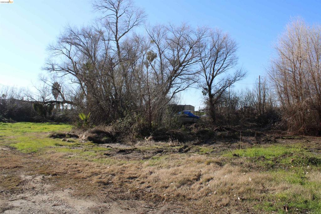 408 Park Ln Property Photo 2