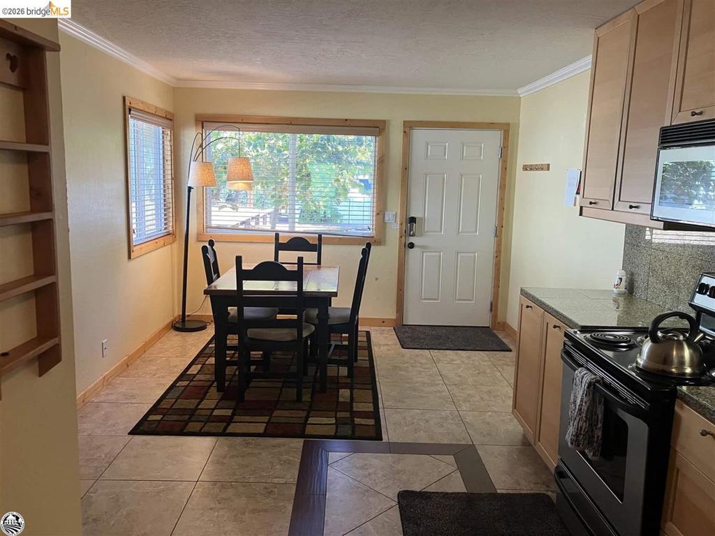 19032 DYER CT #11 11 Property Photo 1