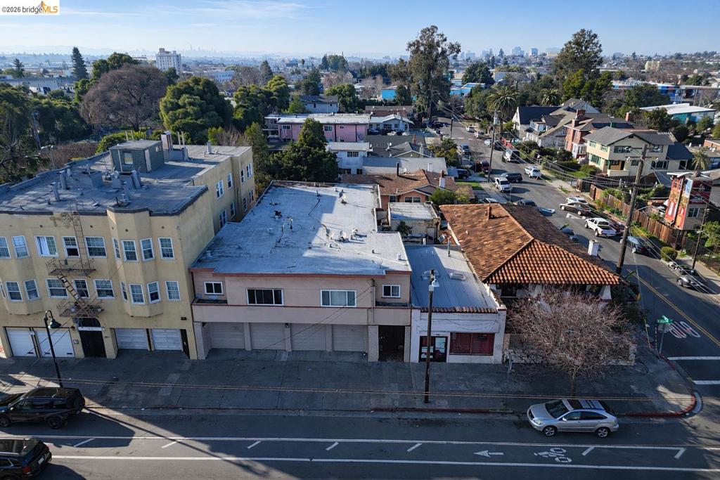 1661 Fruitvale Ave Property Photo 5