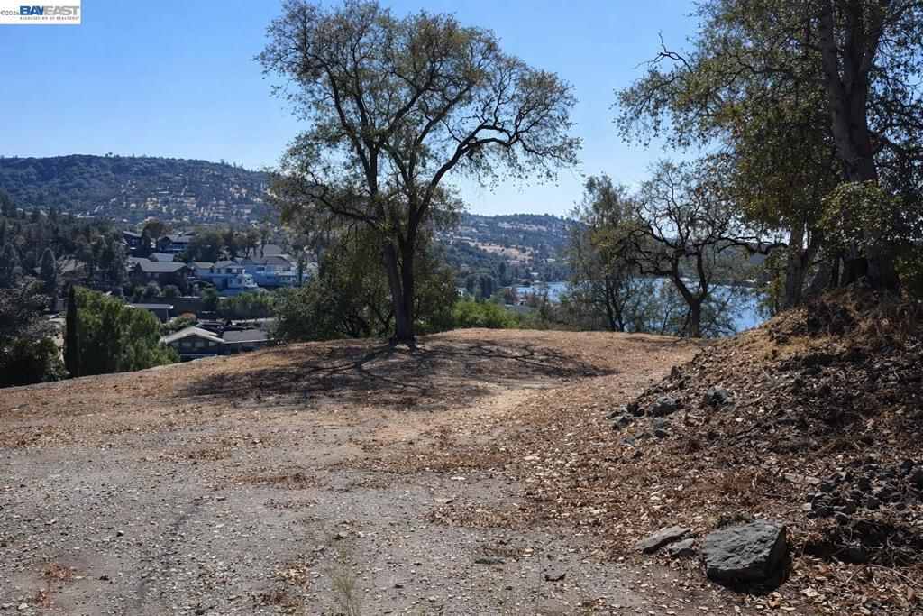 512 Winchester Way Property Photo 1